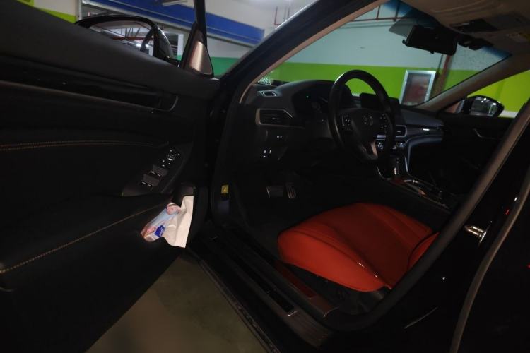 Used Honda Accord 2022 260TURBO Phantom Night · Prestige Edition Driver Seat