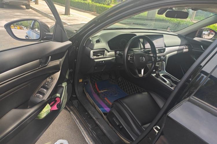 Used Honda Accord 2022 260TURBO Luxury Edition Driver Seat