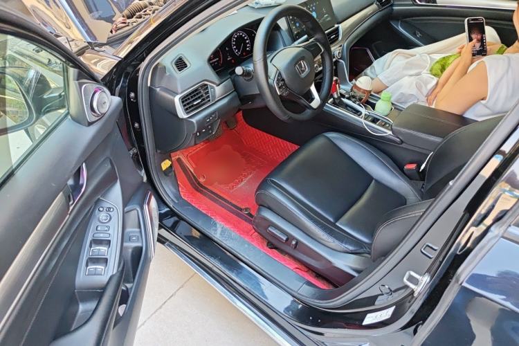 Used Honda Accord 2022 260TURBO Luxury Edition Driver Seat