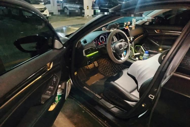 Used Honda Accord 2022 260TURBO Phantom Night · Prestige Edition Driver Seat