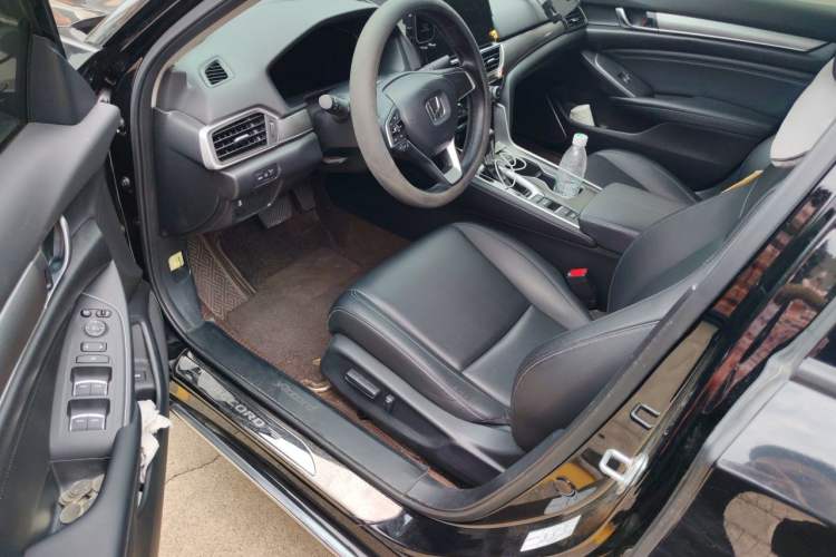 Used Honda Accord 2022 260TURBO Luxury Edition Driver Seat