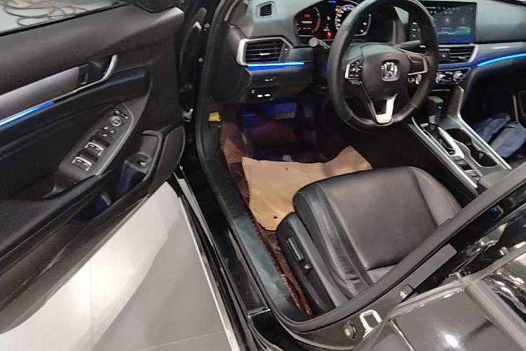 Used Honda Accord 2022 260TURBO Luxury Edition Driver Seat