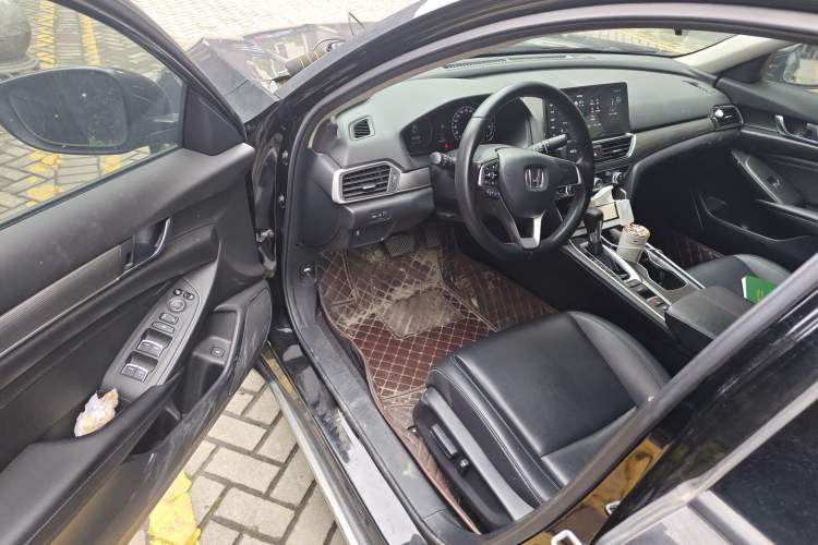 Used Honda Accord 2022 260TURBO Luxury Edition Driver Seat
