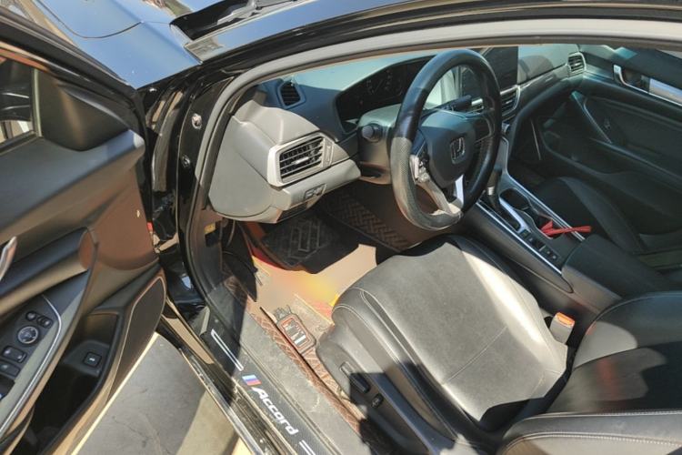 Used Honda Accord 2022 260TURBO Luxury Edition Driver Seat