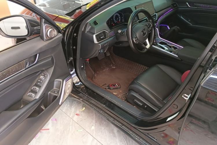 Used Honda Accord 2022 260TURBO Luxury Edition Driver Seat