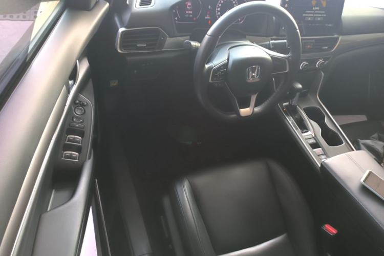 Used Honda Accord 2022 260TURBO Luxury Edition Driver Seat