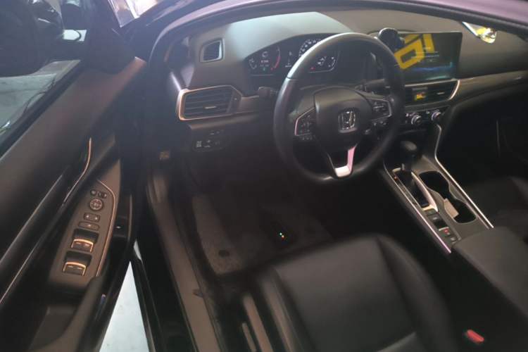 Used Honda Accord 2022 260TURBO Luxury Edition Driver Seat