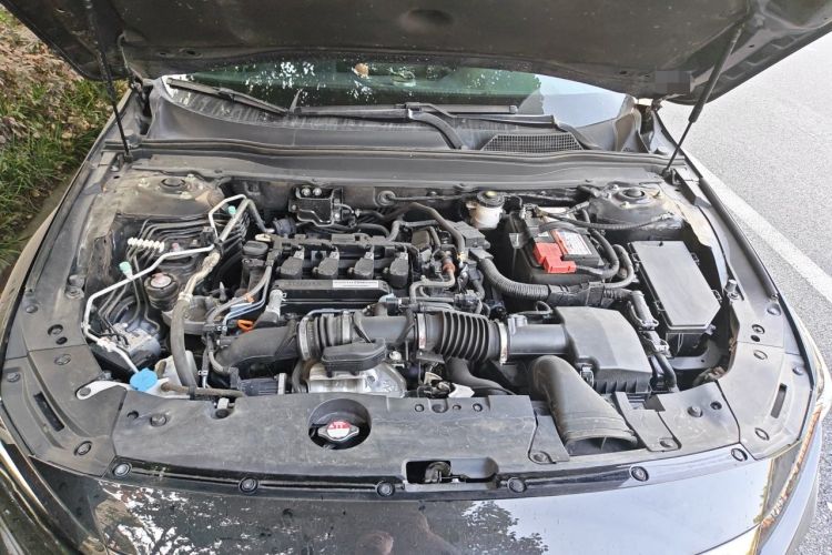 Used Honda Accord 2022 260TURBO Phantom Night · Prestige Edition Engine Bay
