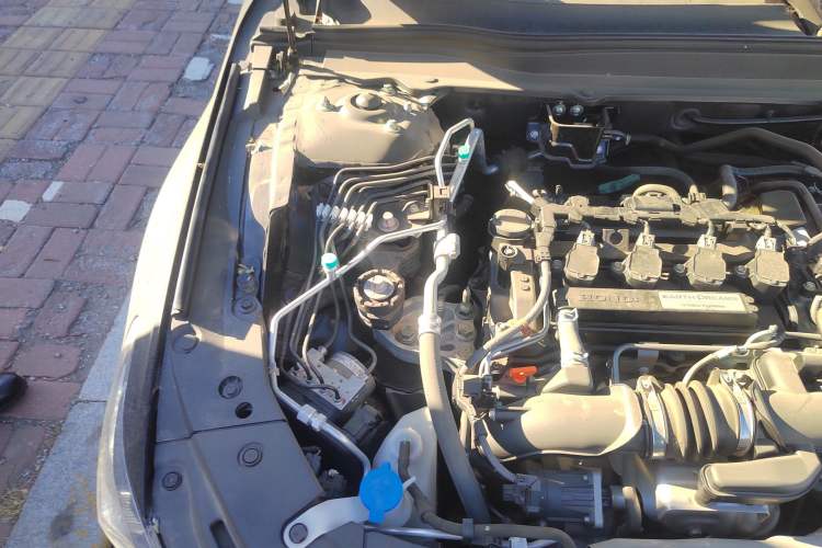 Used Honda Accord 2022 260TURBO Luxury Edition Engine Bay Right