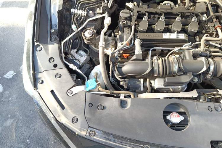 Used Honda Accord 2022 260TURBO Luxury Edition Engine Bay Right