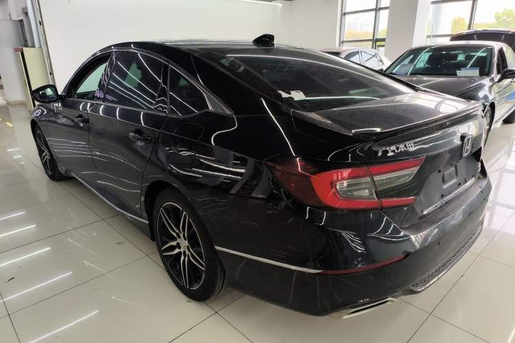 Used Honda Accord 2022 260TURBO Phantom Night · Prestige Edition Exterior 2
