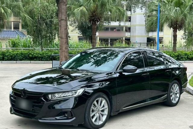 Ojetý Honda Accord 2022 260TURBO Luxury Edition