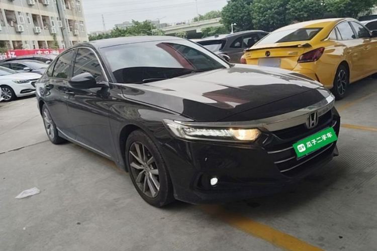 Used Honda Accord 2022 260TURBO Luxury Edition Front Right 45 Deg