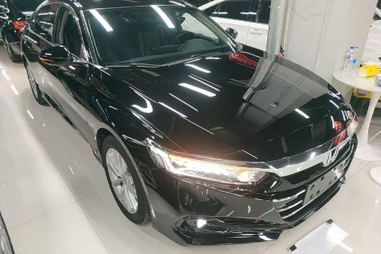 Used Honda Accord 2022 260TURBO Luxury Edition Front Right 45 Deg