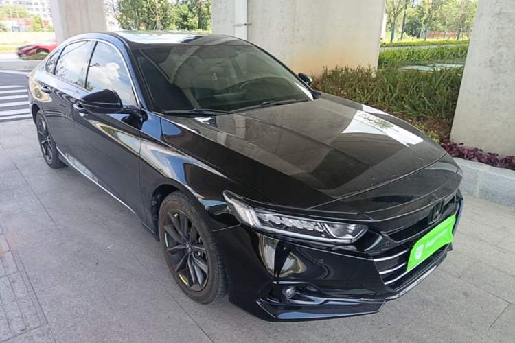 Used Honda Accord 2022 260TURBO Luxury Edition Front Right 45 Deg