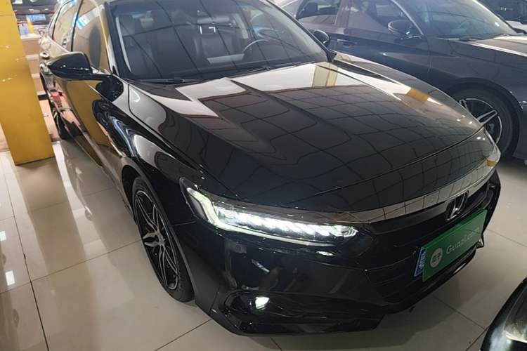 Used Honda Accord 2022 260TURBO Phantom Night · Prestige Edition Front Right 45 Deg