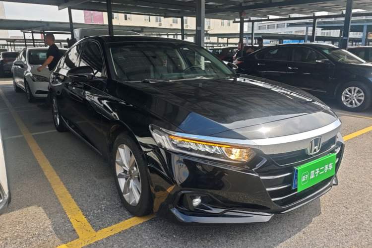 Used Honda Accord 2022 260TURBO Luxury Edition Front Right 45 Deg