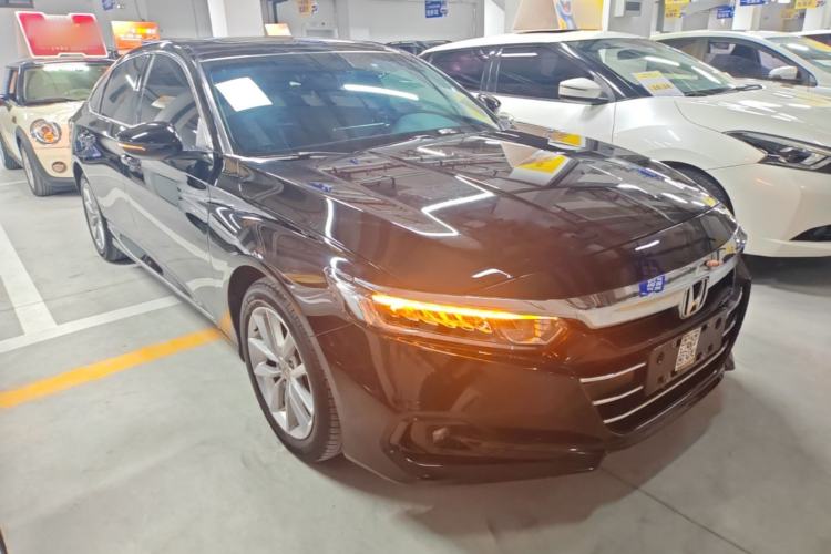 Used Honda Accord 2022 260TURBO Luxury Edition Front Right 45 Deg