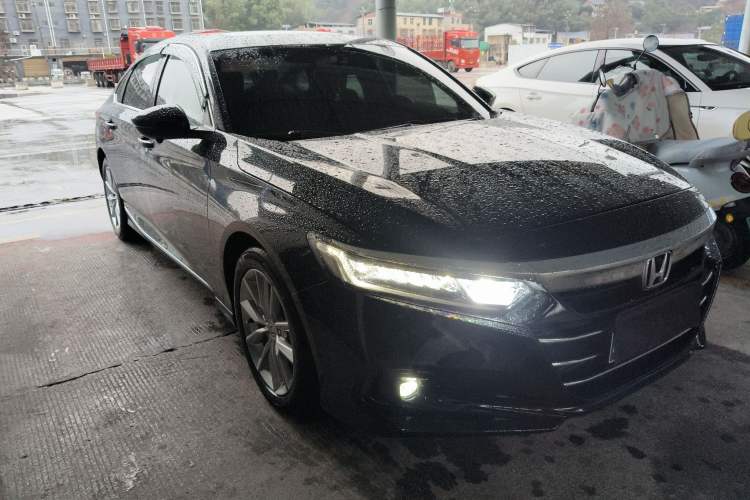 Used Honda Accord 2022 260TURBO Luxury Edition Front Right 45 Deg