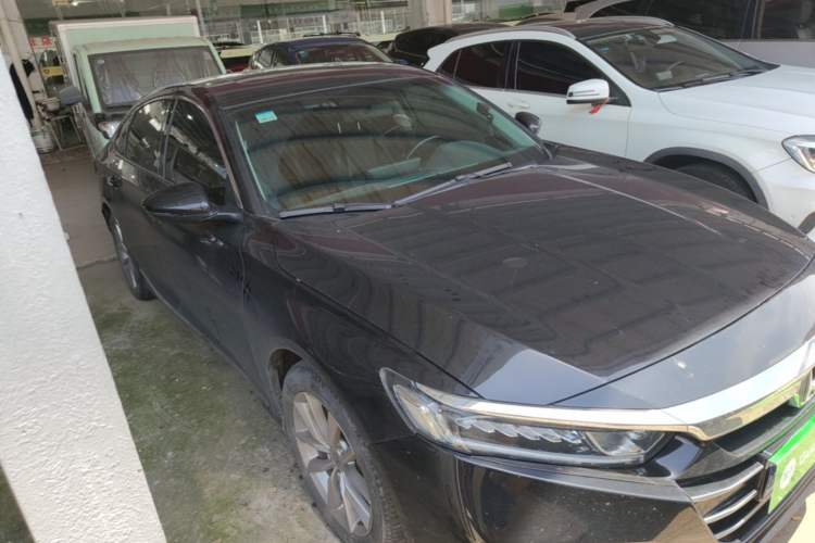 Used Honda Accord 2022 260TURBO Luxury Edition Front Right 45 Deg