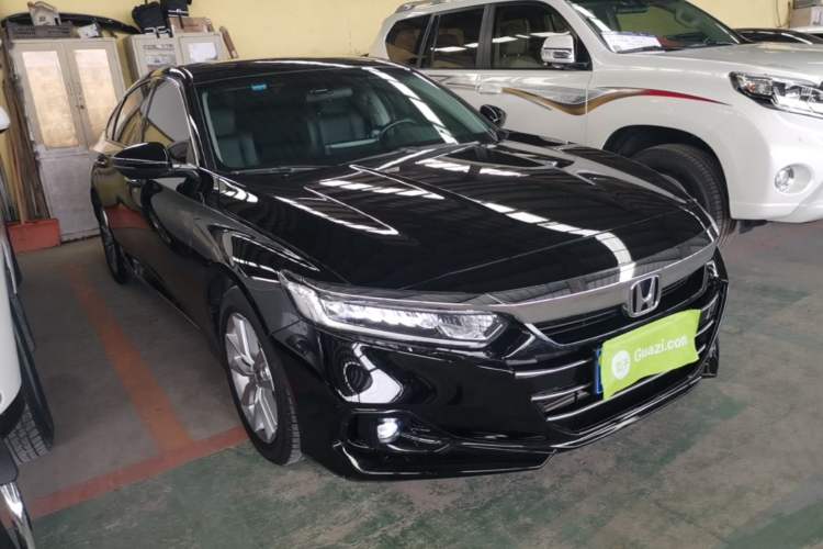 Used Honda Accord 2022 260TURBO Luxury Edition Front Right 45 Deg