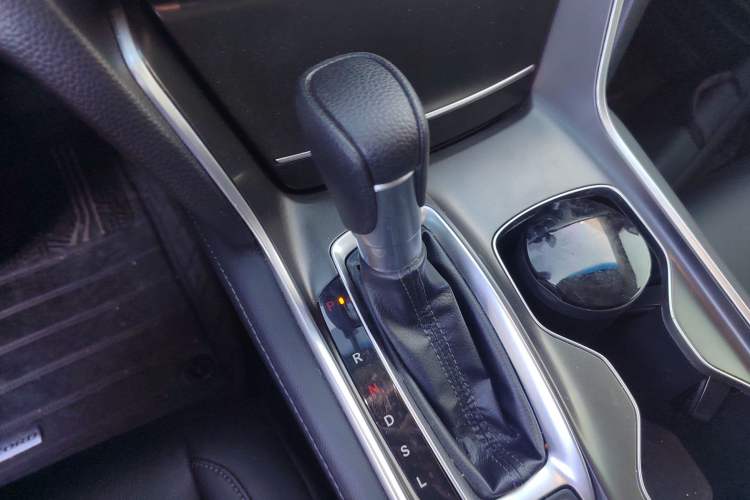 Used Honda Accord 2022 260TURBO Luxury Edition Gear Lever