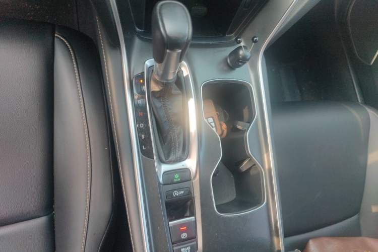 Used Honda Accord 2022 260TURBO Phantom Night · Prestige Edition Gear Lever