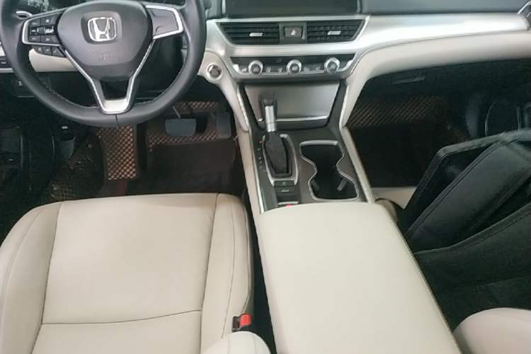 Used Honda Accord 2022 260TURBO Luxury Edition Gear Lever