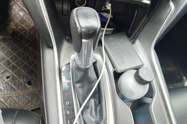 Used Honda Accord 2022 260TURBO Phantom Night · Prestige Edition Gear Lever