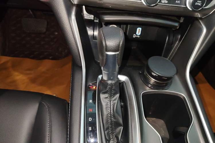 Used Honda Accord 2022 260TURBO Luxury Edition Gear Lever