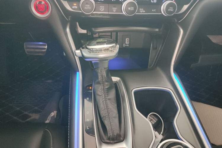 Used Honda Accord 2022 260TURBO Phantom Night · Prestige Edition Gear Lever