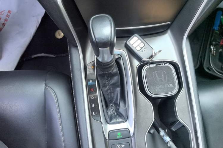 Used Honda Accord 2022 260TURBO Phantom Night · Prestige Edition Gear Lever