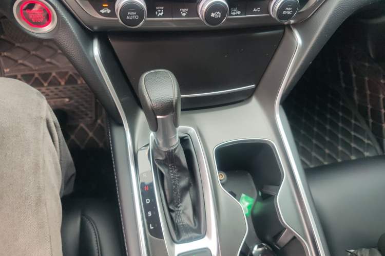 Used Honda Accord 2022 260TURBO Luxury Edition Gear Lever