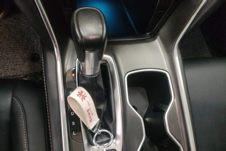 Used Honda Accord 2022 260TURBO Phantom Night · Prestige Edition Gear Lever