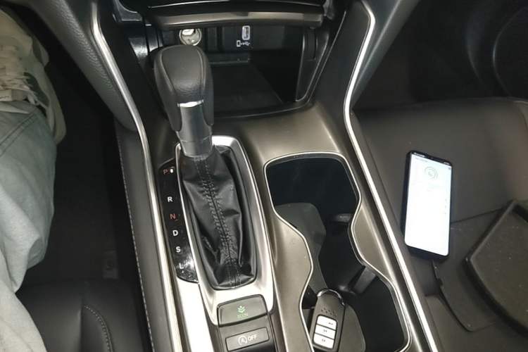 Used Honda Accord 2022 260TURBO Luxury Edition Gear Lever