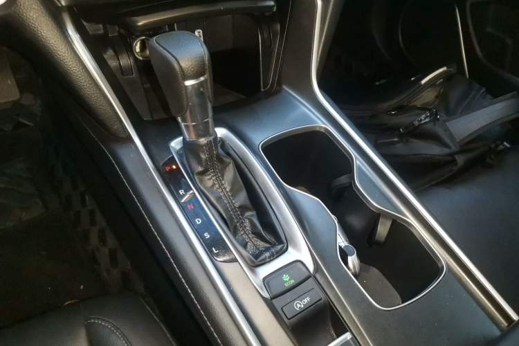 Used Honda Accord 2022 260TURBO Luxury Edition Gear Lever