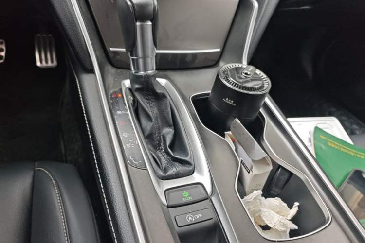 Used Honda Accord 2022 260TURBO Phantom Night · Prestige Edition Gear Lever