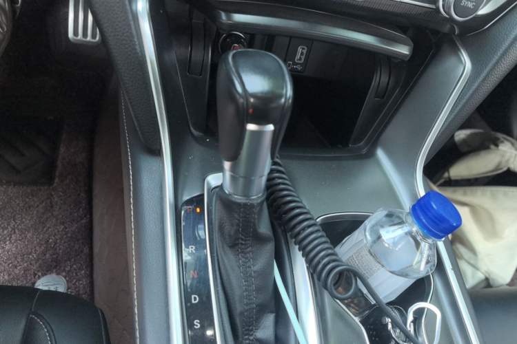 Used Honda Accord 2022 260TURBO Phantom Night · Prestige Edition Gear Lever