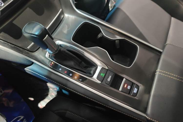 Used Honda Accord 2022 260TURBO Phantom Night · Prestige Edition Gear Lever