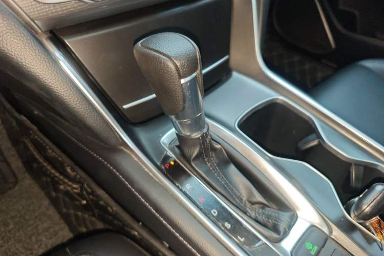 Used Honda Accord 2022 260TURBO Luxury Edition Gear Lever
