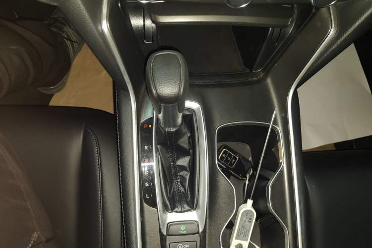 Used Honda Accord 2022 260TURBO Luxury Edition Gear Lever