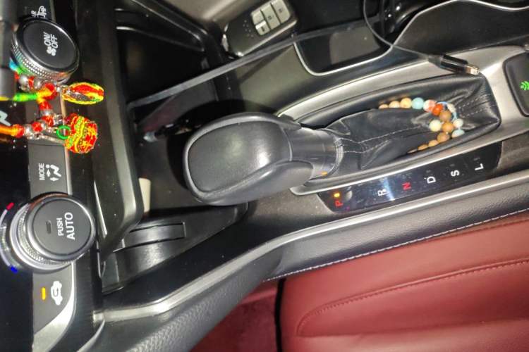 Used Honda Accord 2022 260TURBO Phantom Night · Prestige Edition Gear Lever