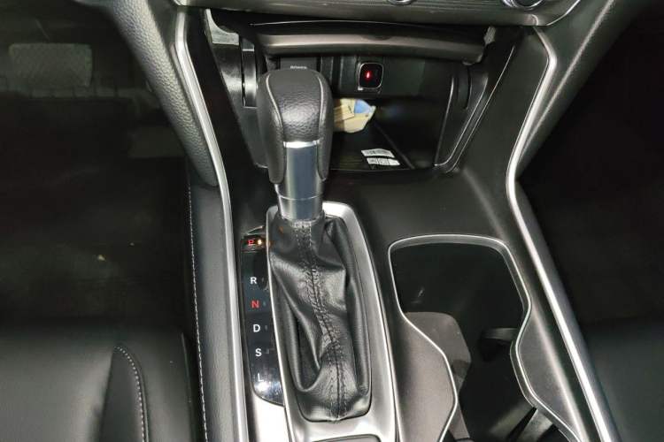 Used Honda Accord 2022 260TURBO Luxury Edition Gear Lever