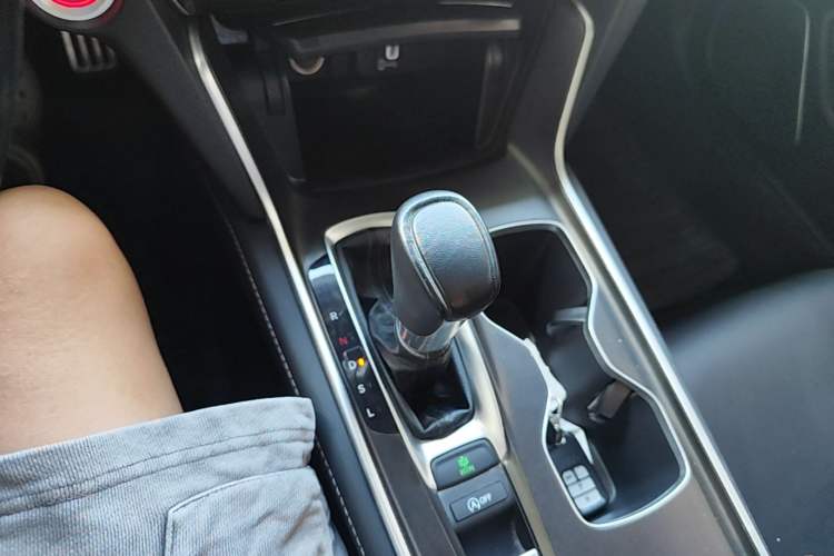 Used Honda Accord 2022 260TURBO Phantom Night · Prestige Edition Gear Lever
