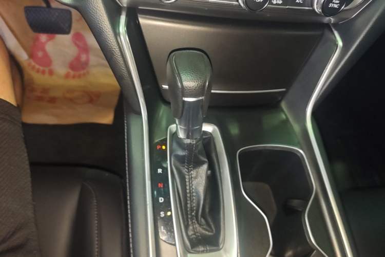 Used Honda Accord 2022 260TURBO Luxury Edition Gear Lever