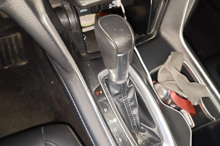 Used Honda Accord 2022 260TURBO Luxury Edition Gear Lever