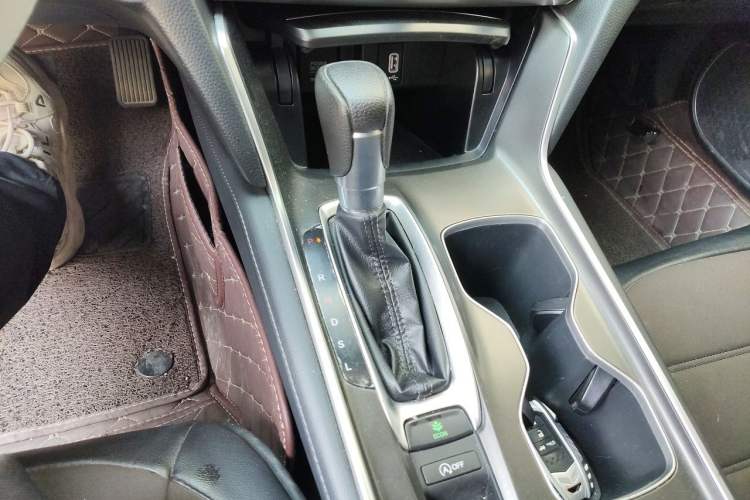 Used Honda Accord 2022 260TURBO Luxury Edition Gear Lever