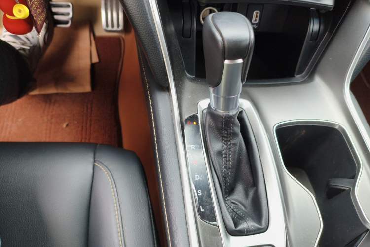 Used Honda Accord 2022 260TURBO Phantom Night · Prestige Edition Gear Lever