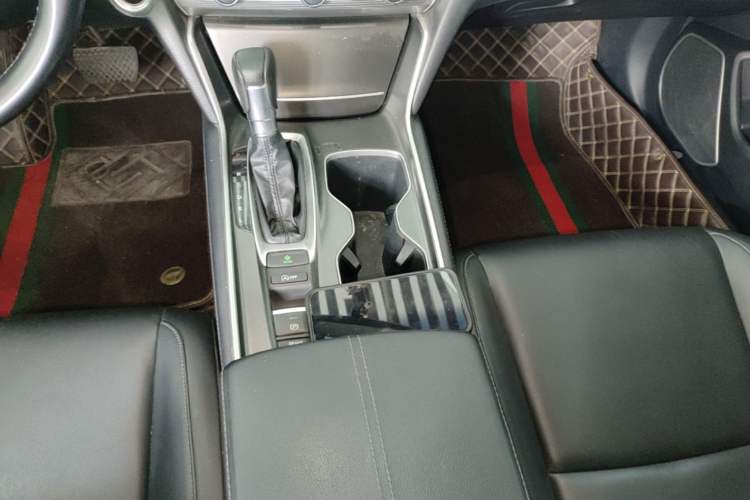 Used Honda Accord 2022 260TURBO Luxury Edition Gear Lever
