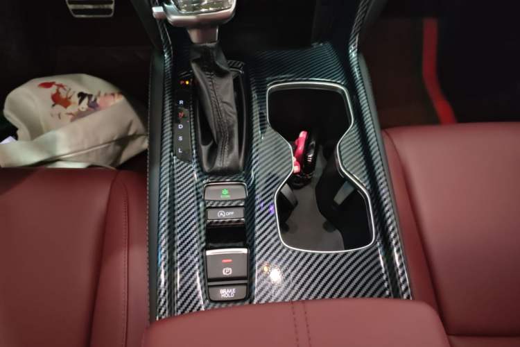 Used Honda Accord 2022 260TURBO Phantom Night · Prestige Edition Gear Lever